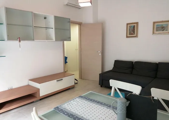 Fanny\'S Home